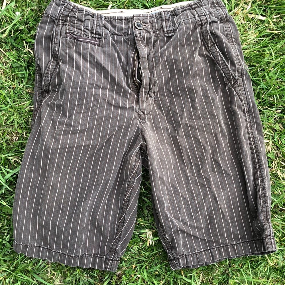 American eagle longer length men’s shorts. Size 30